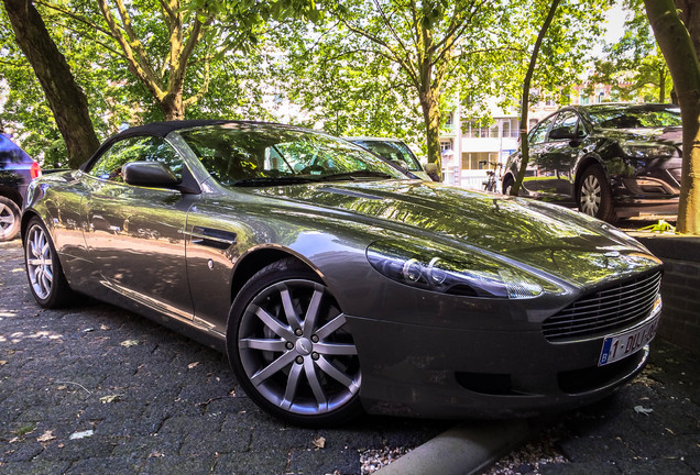 Aston Martin DB9 Volante