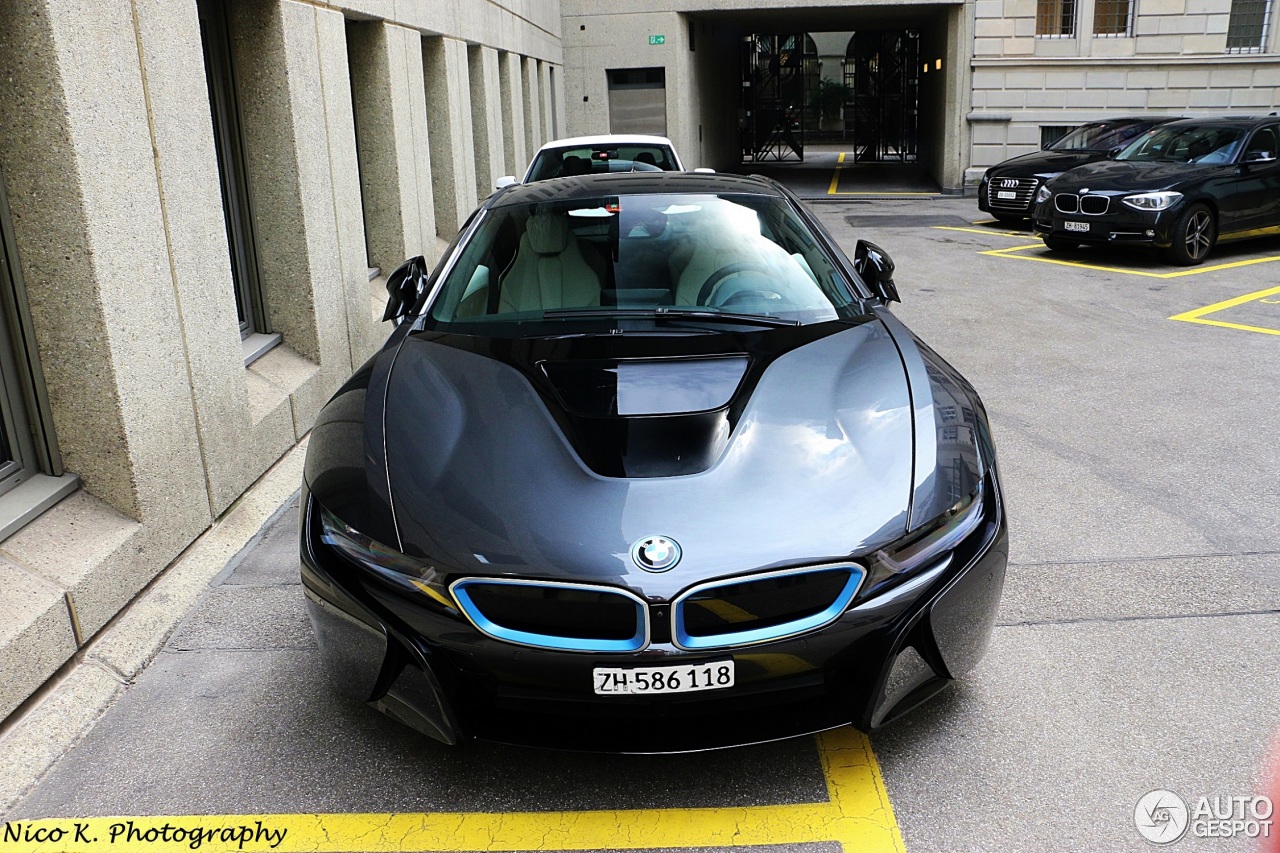 BMW i8