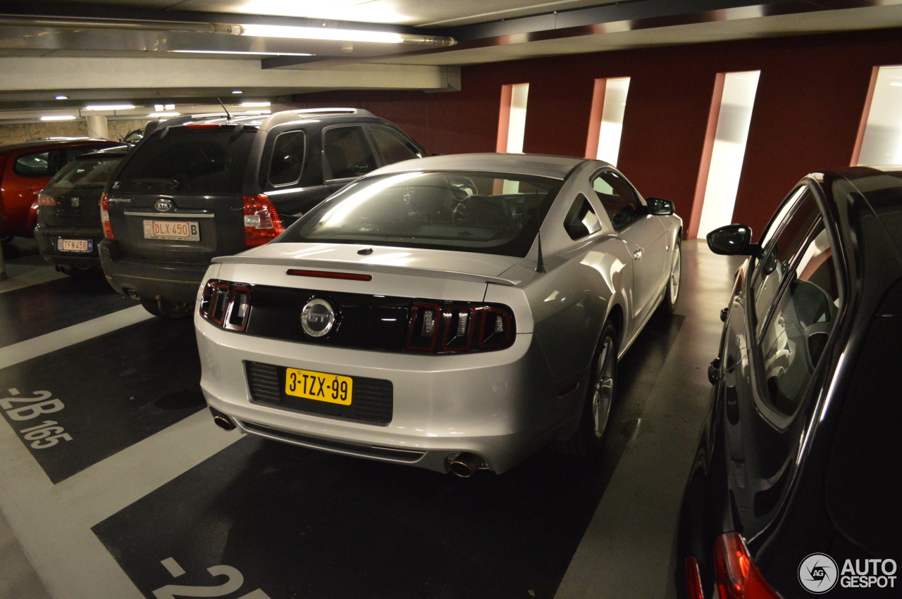 Ford Mustang GT 2013