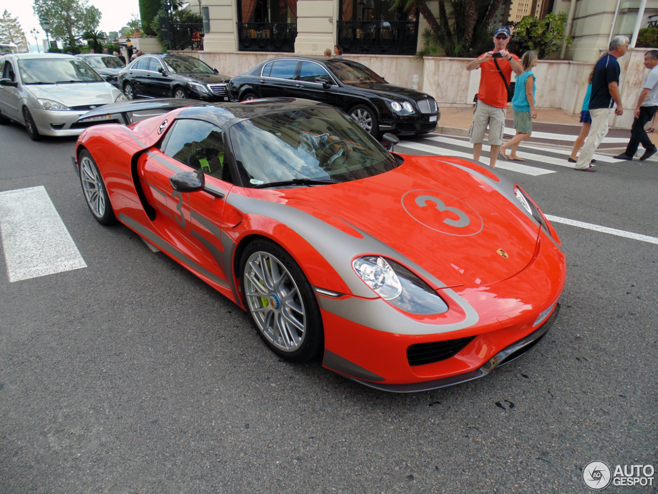 Porsche 918 Spyder Weissach Package