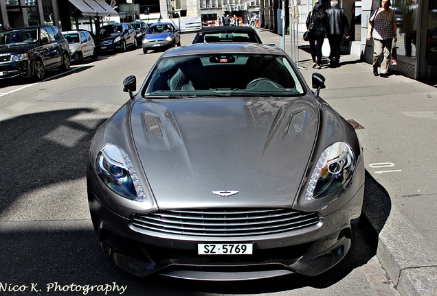 Aston Martin Vanquish 2013