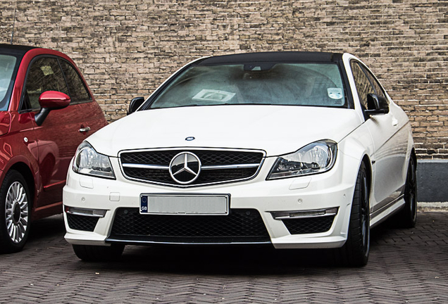 Mercedes-Benz C 63 AMG Coupé