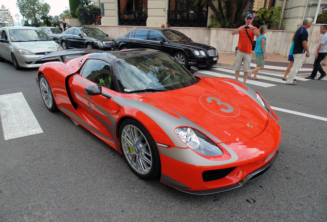 Porsche 918 Spyder Weissach Package