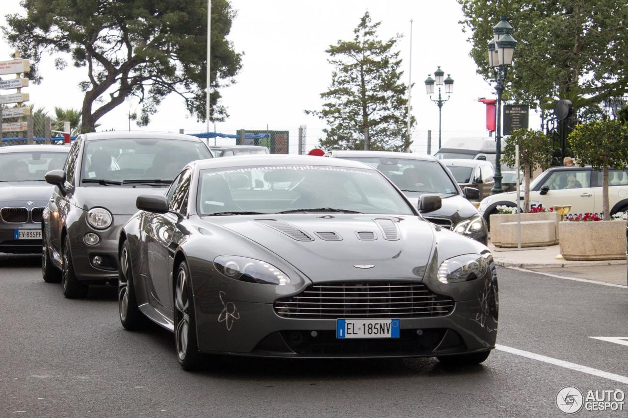 Aston Martin V12 Vantage