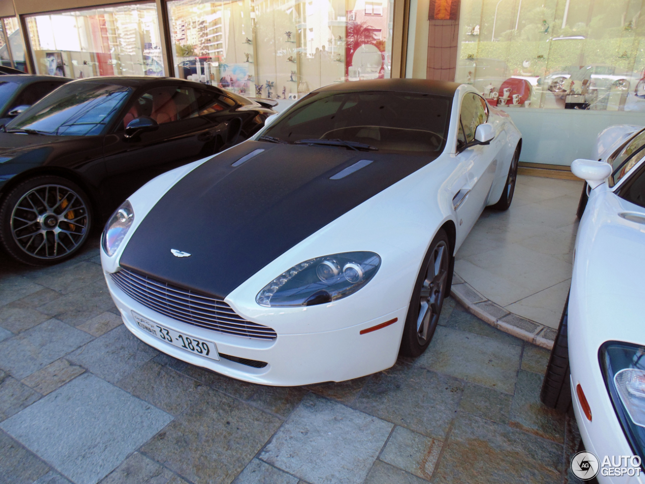 Aston Martin V8 Vantage