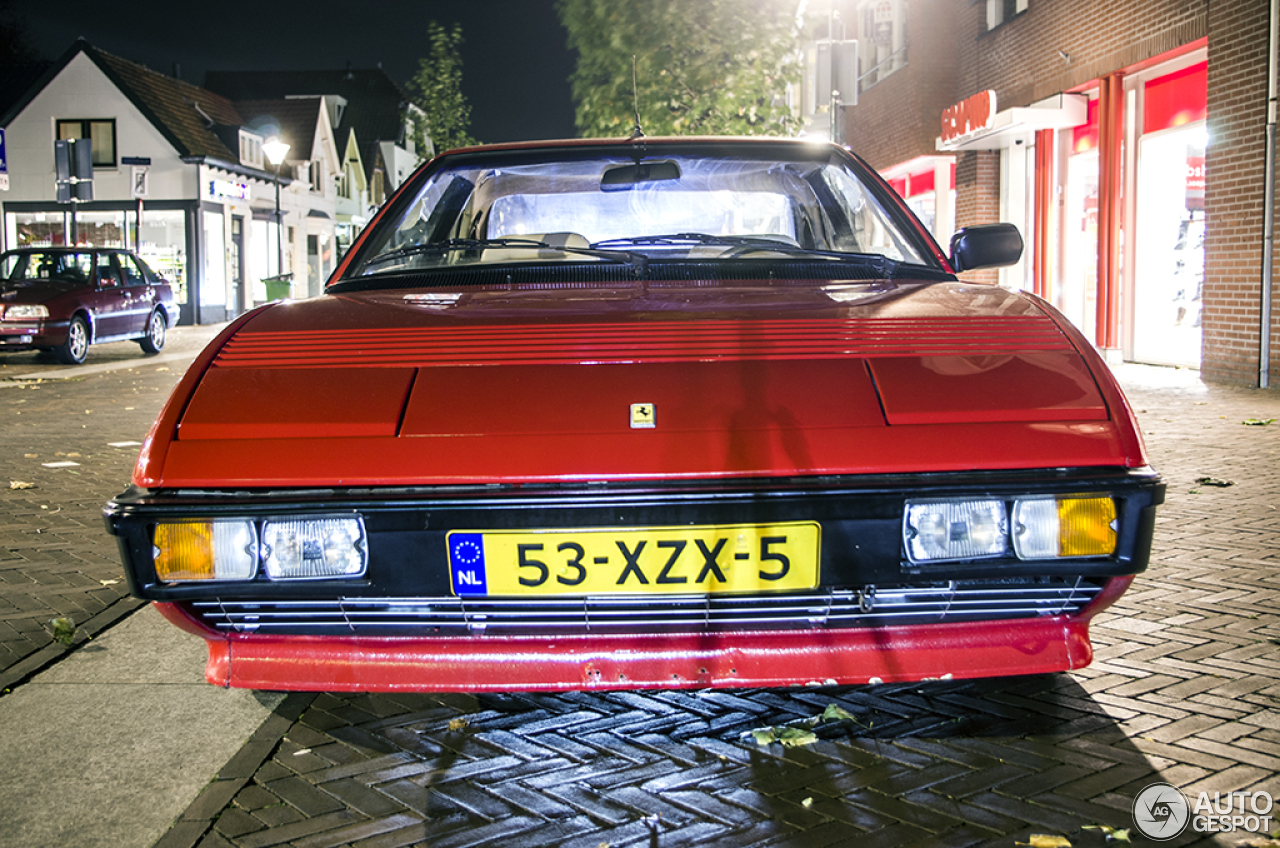 Ferrari Mondial 8