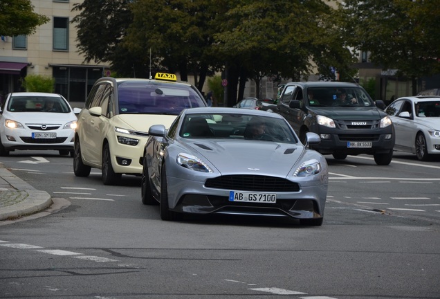 Aston Martin Vanquish 2013