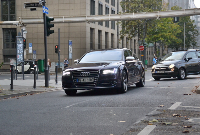 Audi S8 D4