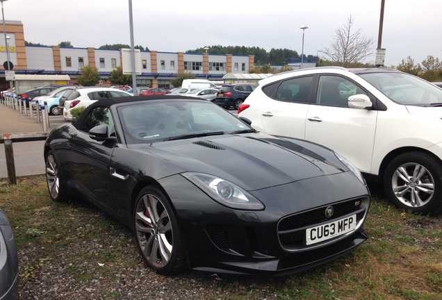 Jaguar F-TYPE S Convertible