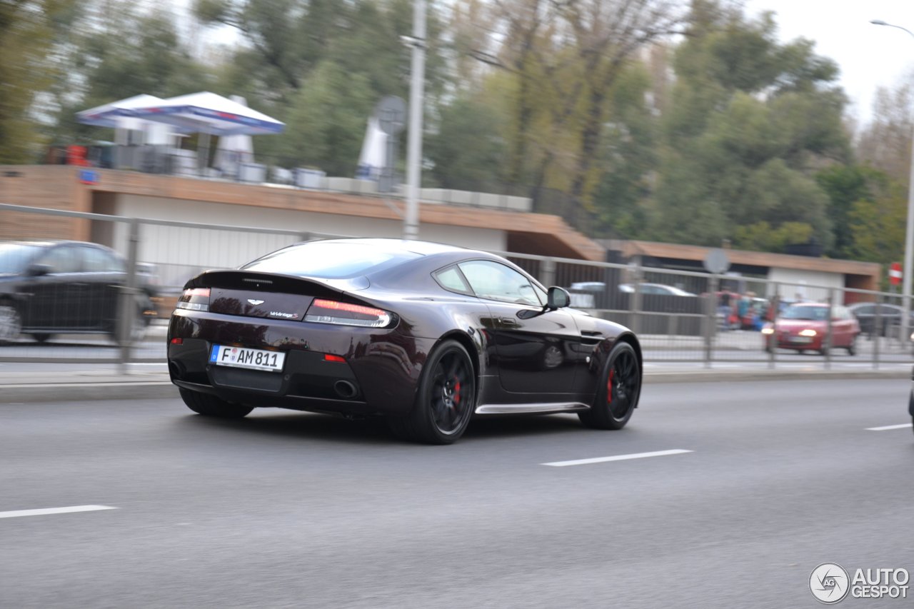 Aston Martin V12 Vantage S