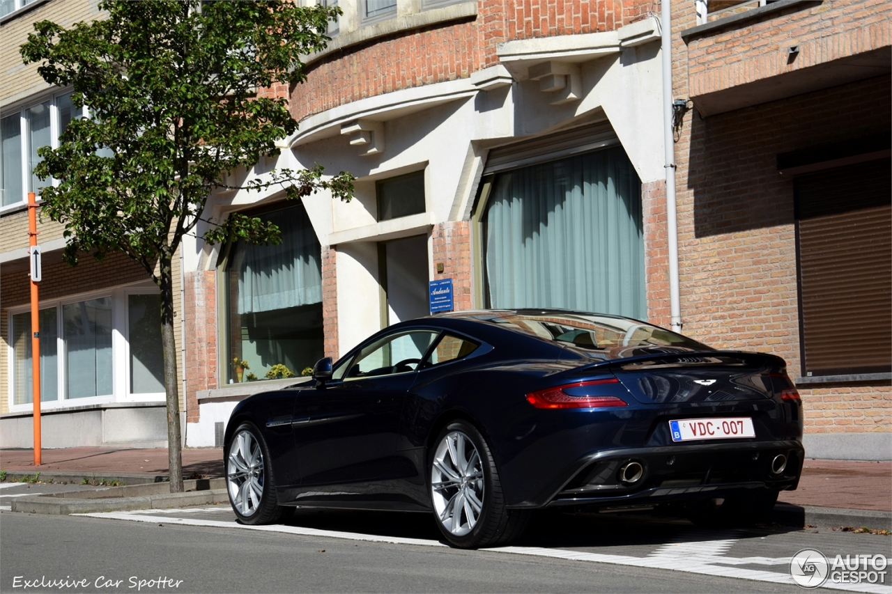 Aston Martin Vanquish 2013