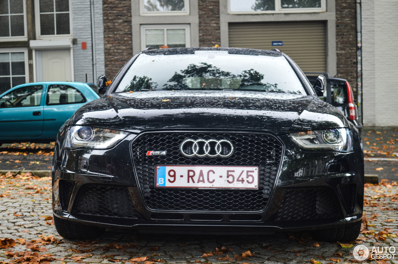 Audi RS4 Avant B8