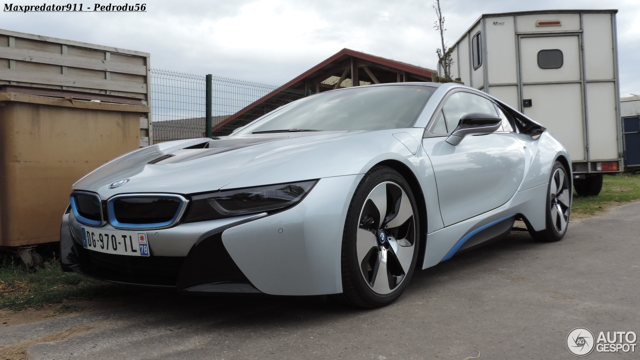 BMW i8