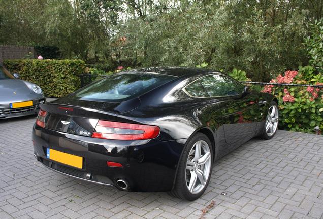 Aston Martin V8 Vantage