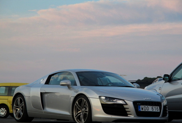 Audi R8