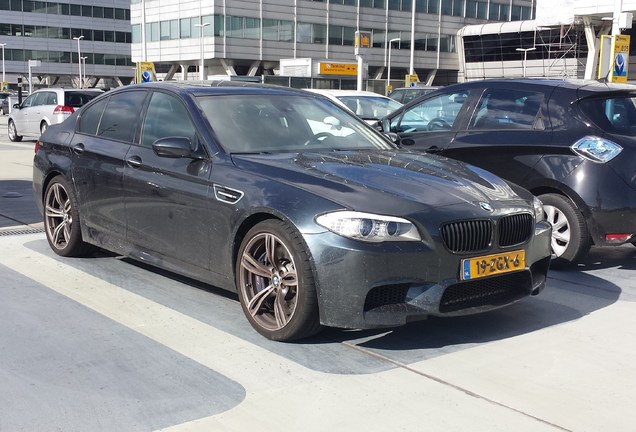 BMW M5 F10 2011