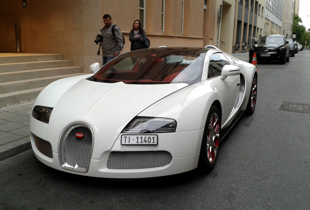 Bugatti Veyron 16.4 Grand Sport Wei Long 2012