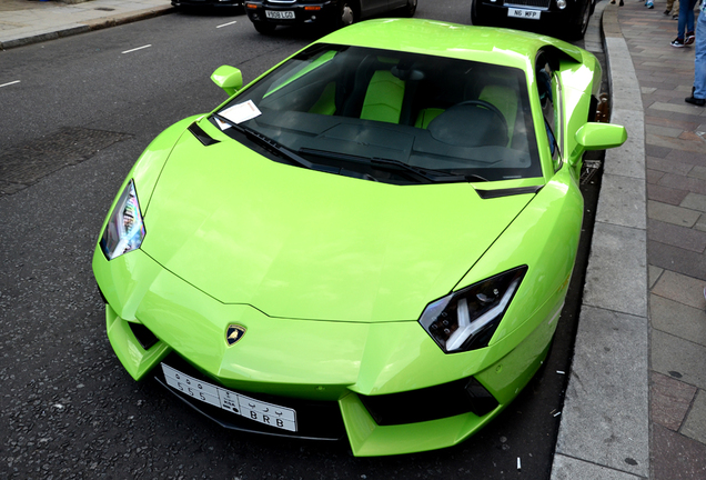 Lamborghini Aventador LP700-4