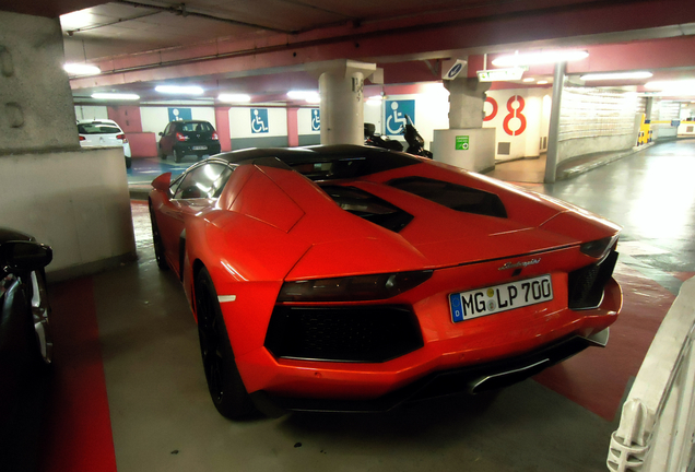 Lamborghini Aventador LP700-4 Roadster