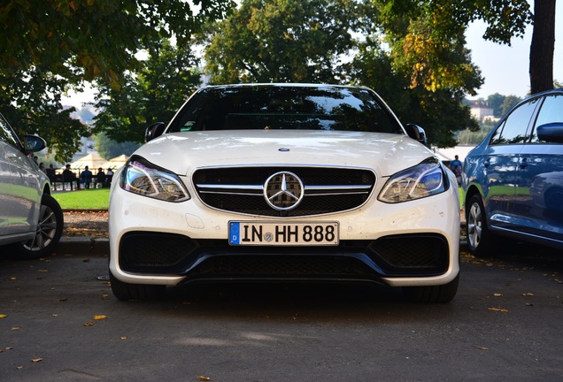 Mercedes-Benz E 63 AMG S W212