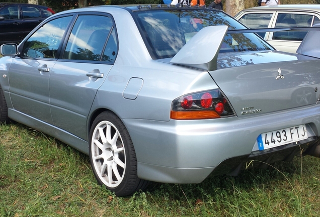 Mitsubishi Lancer Evolution IX FQ