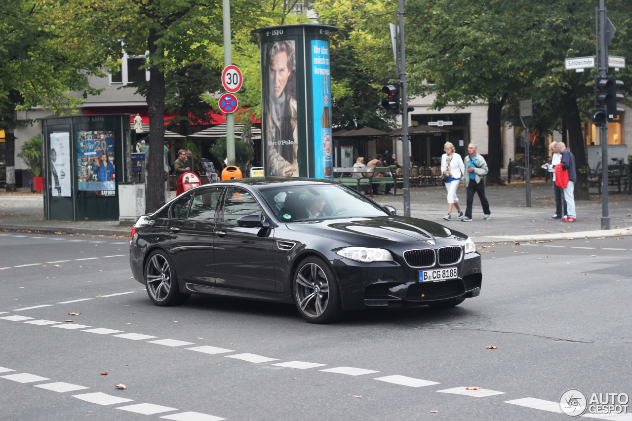 BMW M5 F10 2011