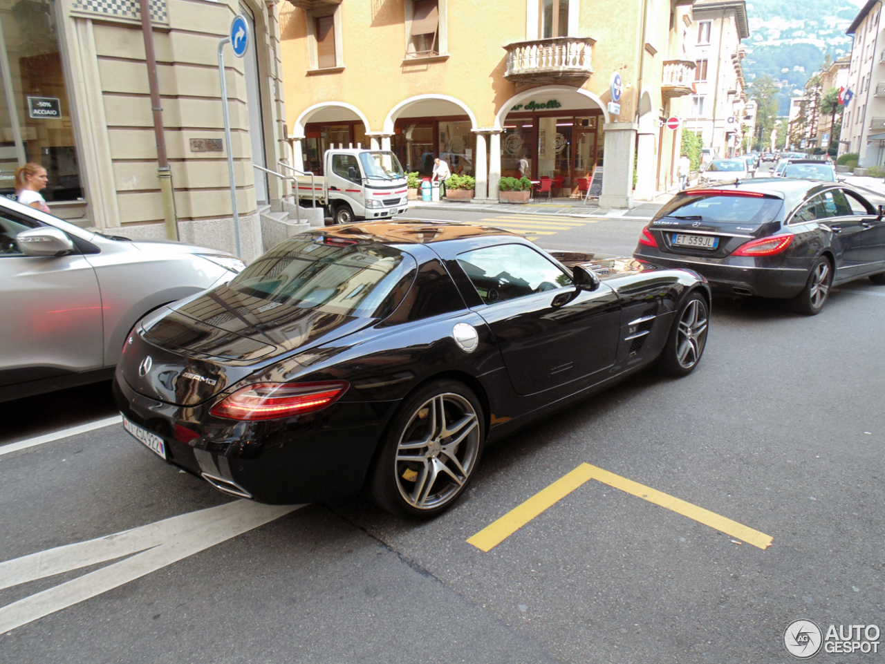 Mercedes-Benz SLS AMG