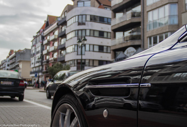 Aston Martin DB9