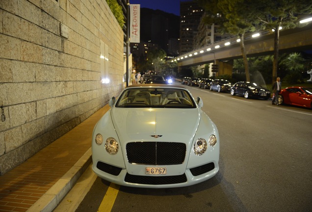 Bentley Continental GTC V8