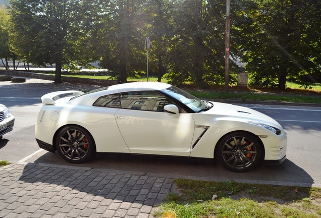 Nissan GT-R 2011