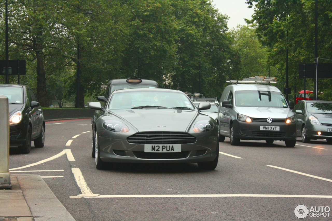 Aston Martin DB9