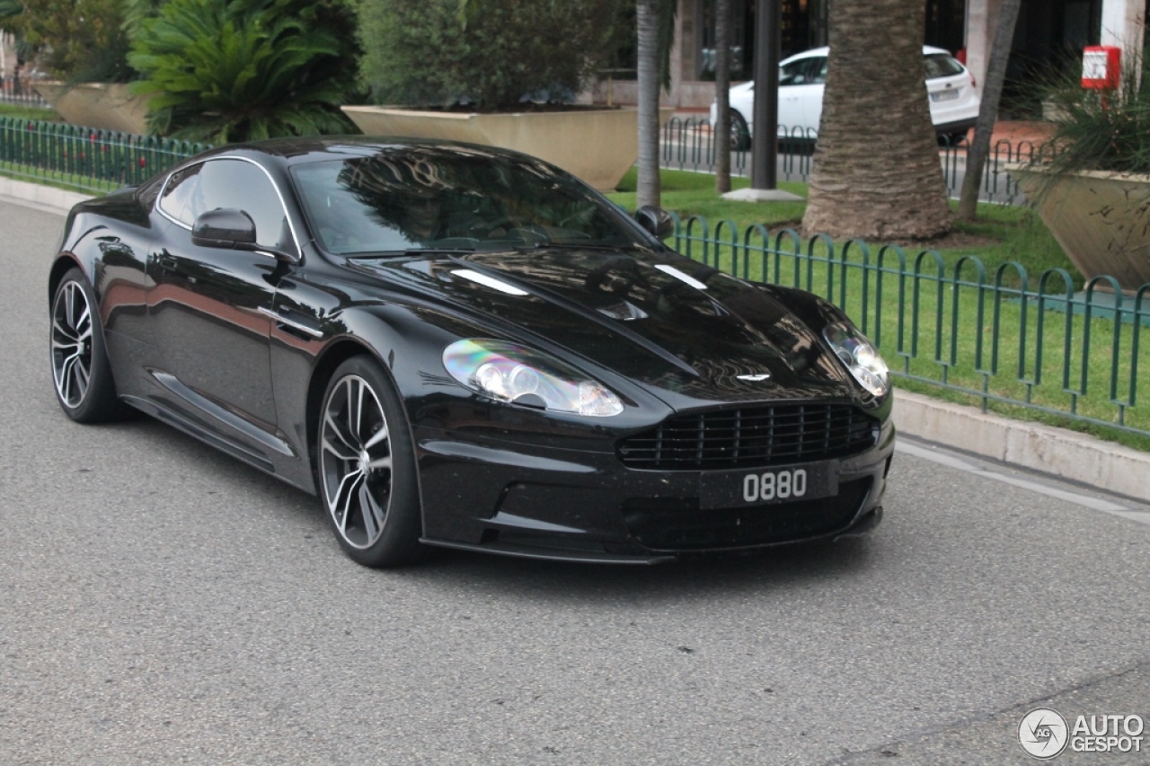 Aston Martin DBS Carbon Black Edition