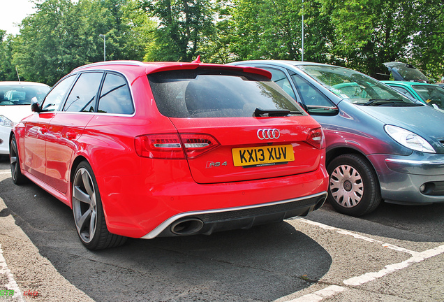 Audi RS4 Avant B8