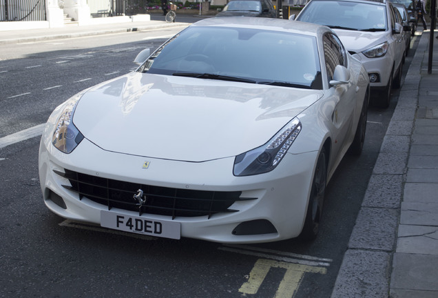 Ferrari FF