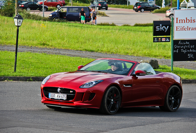 Jaguar F-TYPE S V8 Convertible