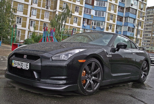 Nissan GT-R