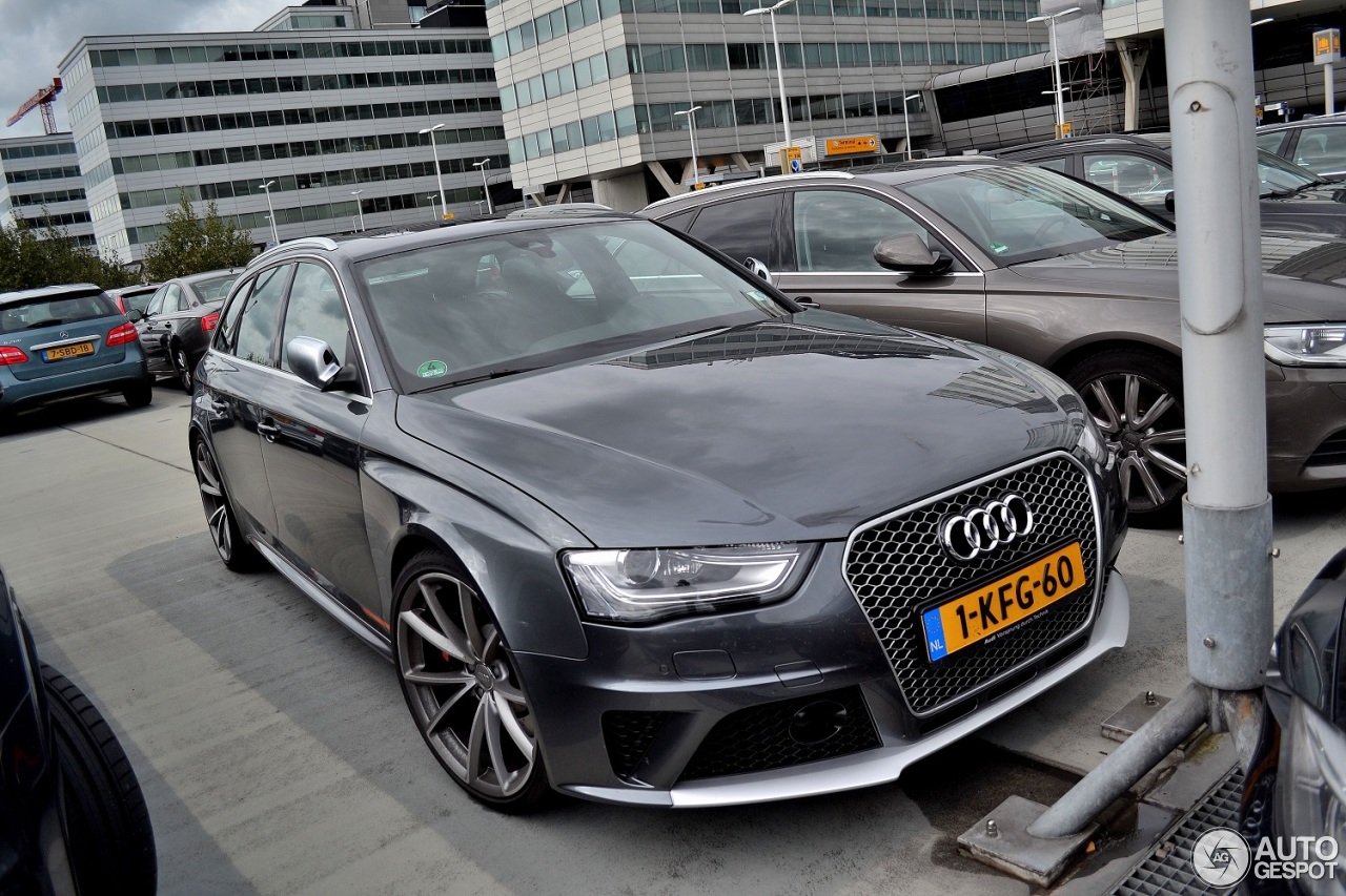 Audi RS4 Avant B8