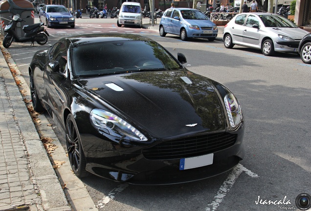 Aston Martin DB9 2013