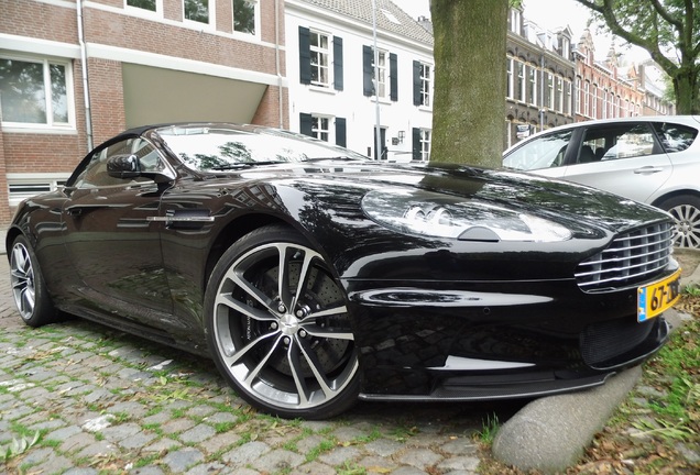 Aston Martin DBS Volante