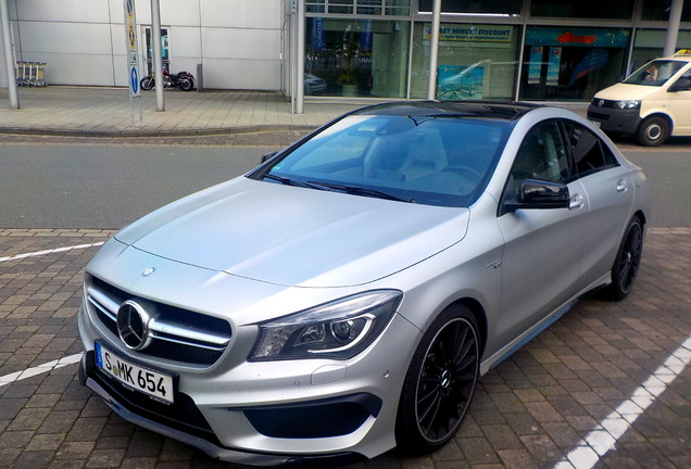 Mercedes-Benz CLA 45 AMG C117