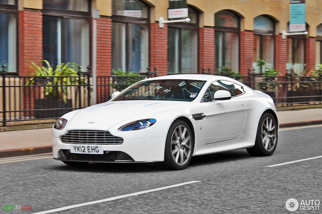 Aston Martin V8 Vantage S