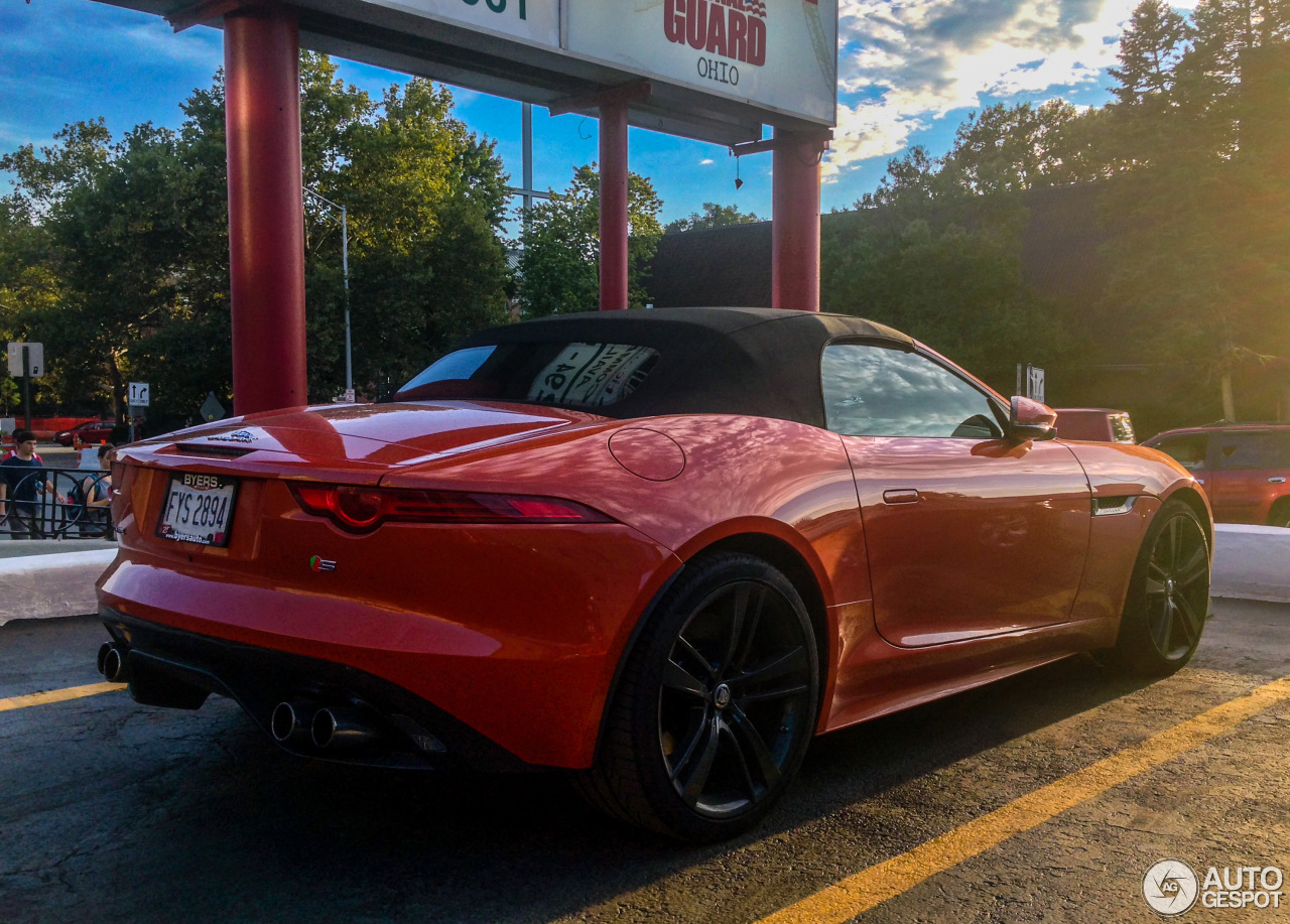 Jaguar F-TYPE S V8 Convertible