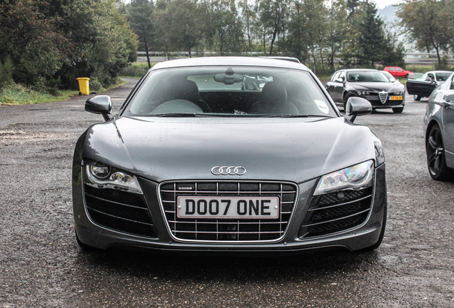 Audi R8 V10