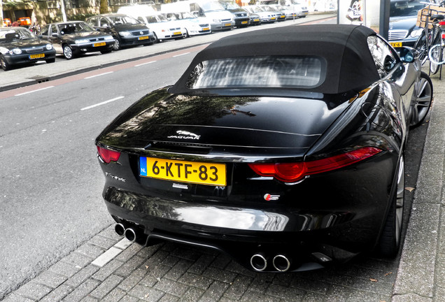 Jaguar F-TYPE S V8 Convertible