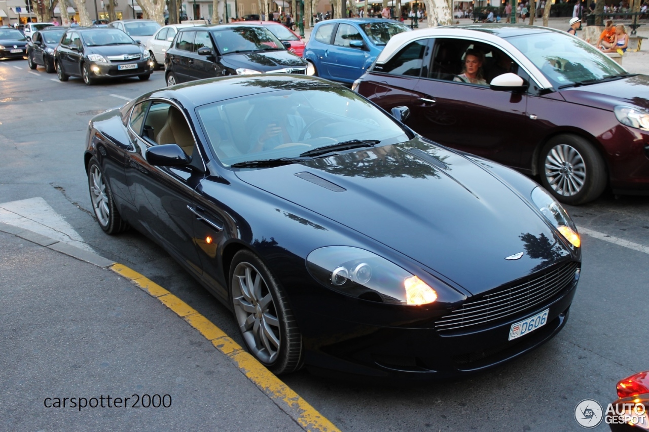 Aston Martin DB9