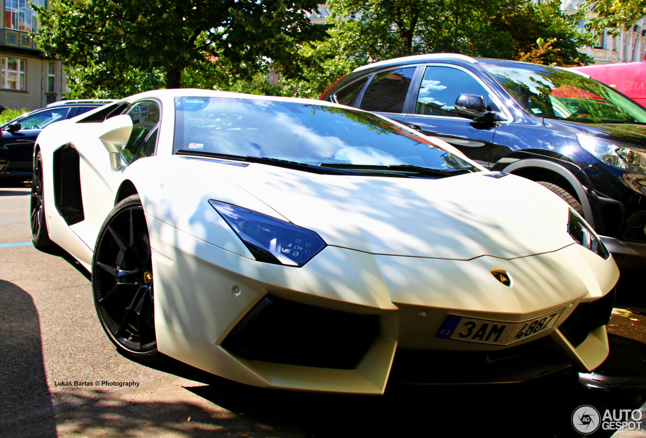 Lamborghini Aventador LP700-4