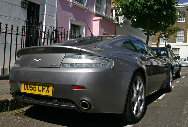 Aston Martin V8 Vantage