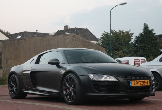 Audi R8 V10