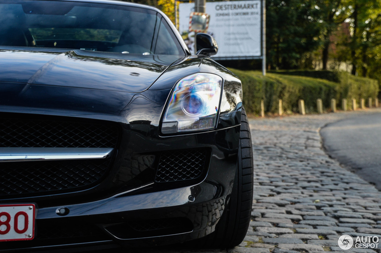 Mercedes-Benz SLS AMG Roadster