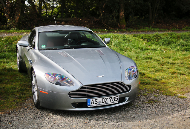 Aston Martin V8 Vantage